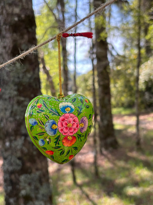 Corazones papel mache India